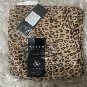 Risen Leopard Print Mid rise ankle slim straight Pants-Brand New with Tags 1x